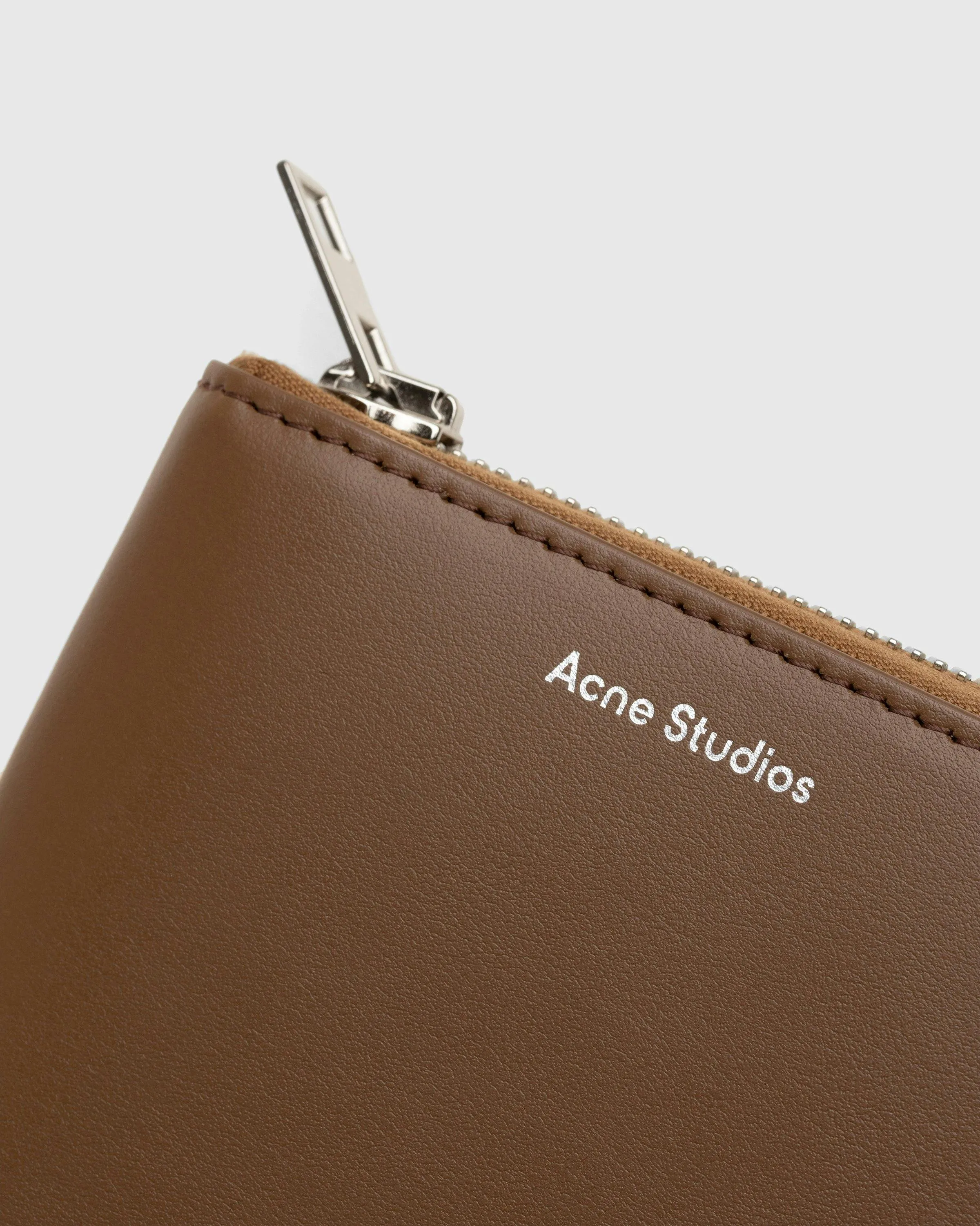 Acne Studios – Leather Zip Wallet Brown | Highsnobiety Shop