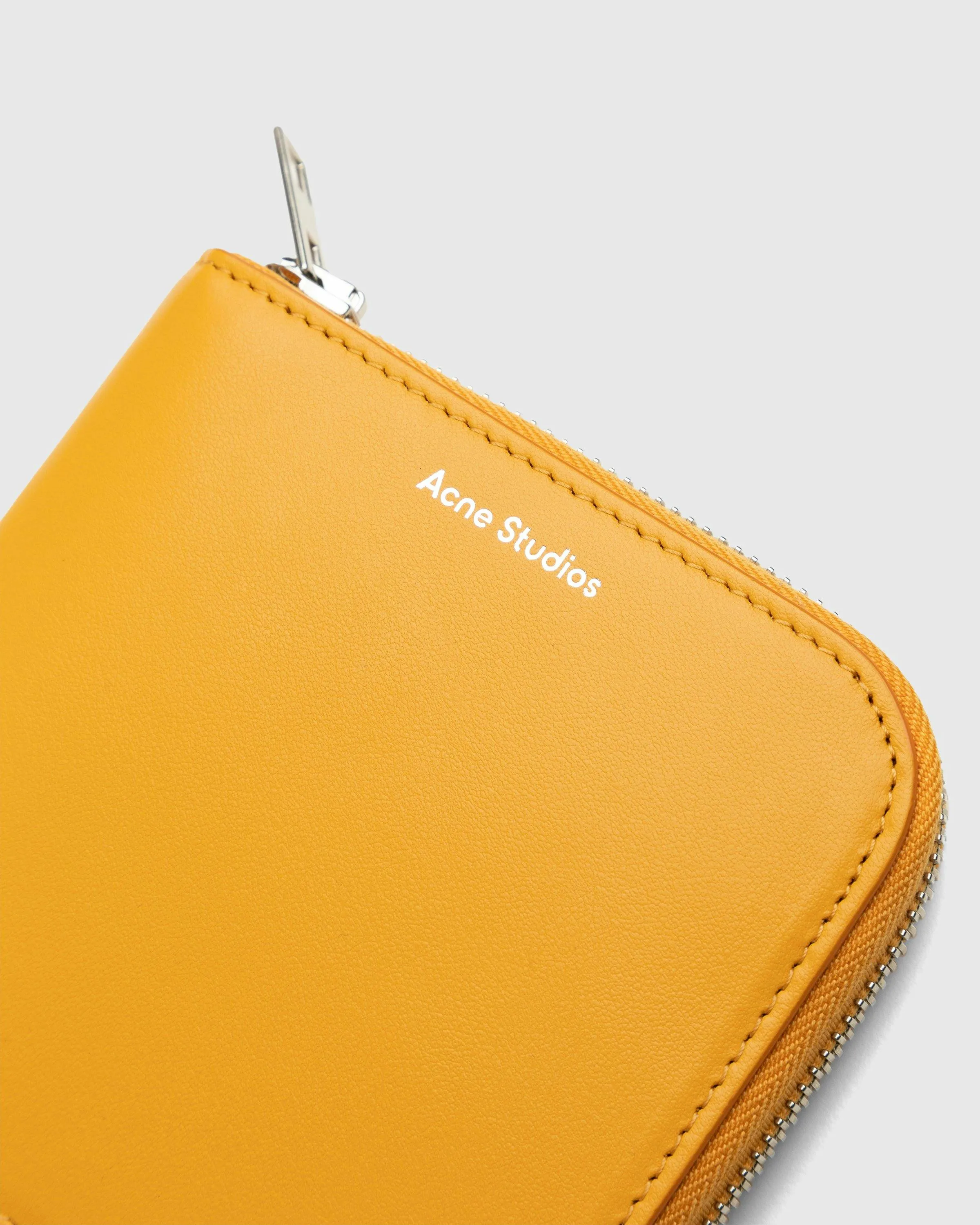 Acne Studios – Leather Zip Wallet Orange | Highsnobiety Shop