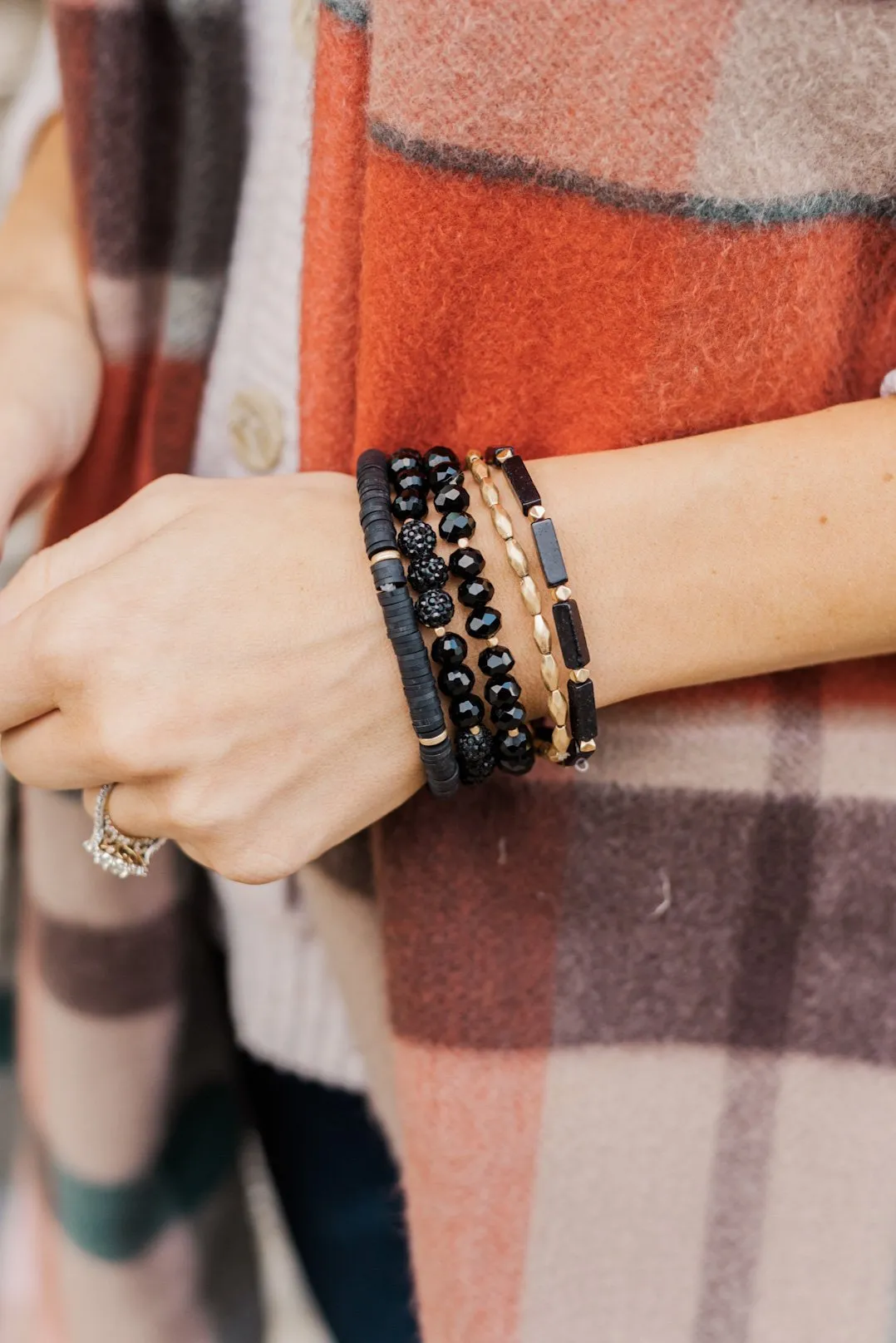 Dazzling 5-Piece Stackable Bracelet Set- Black