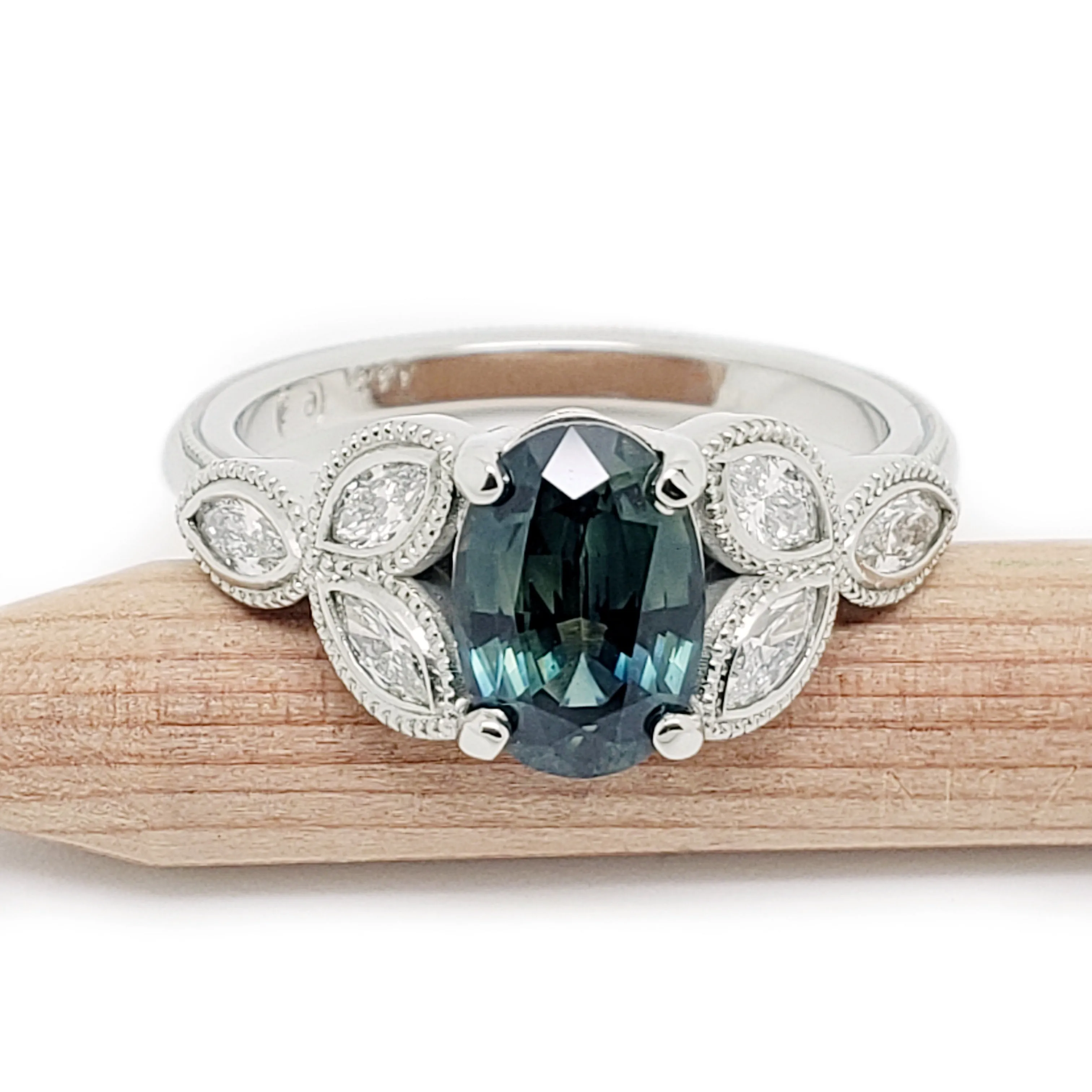 Marquise Australis | Teal Sapphire