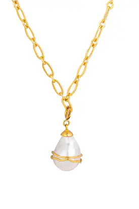 Moira Pearl Necklace