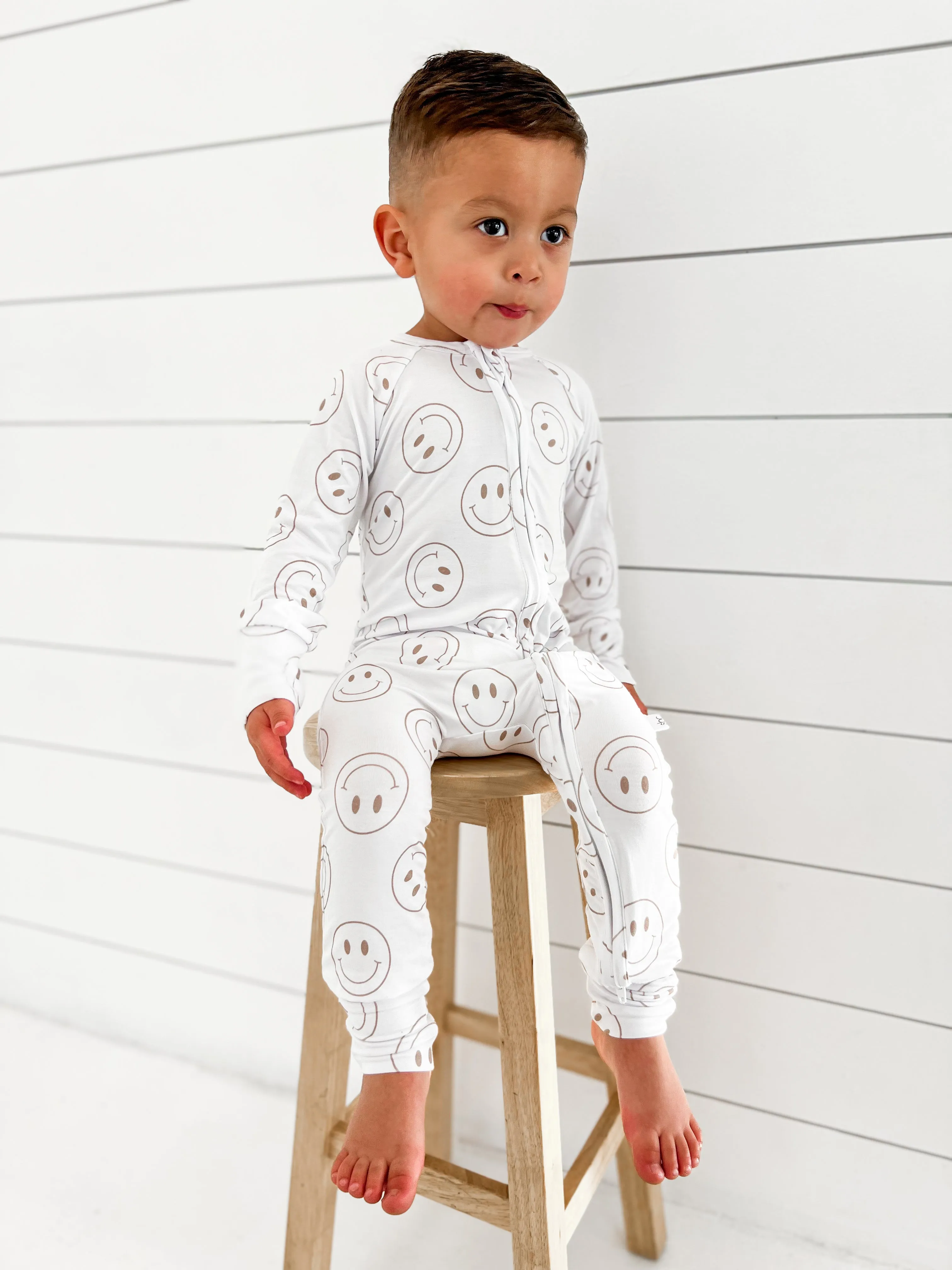 SHORE BABY Espresso Smiley Zippy Sleeper (COLLECTIVE)