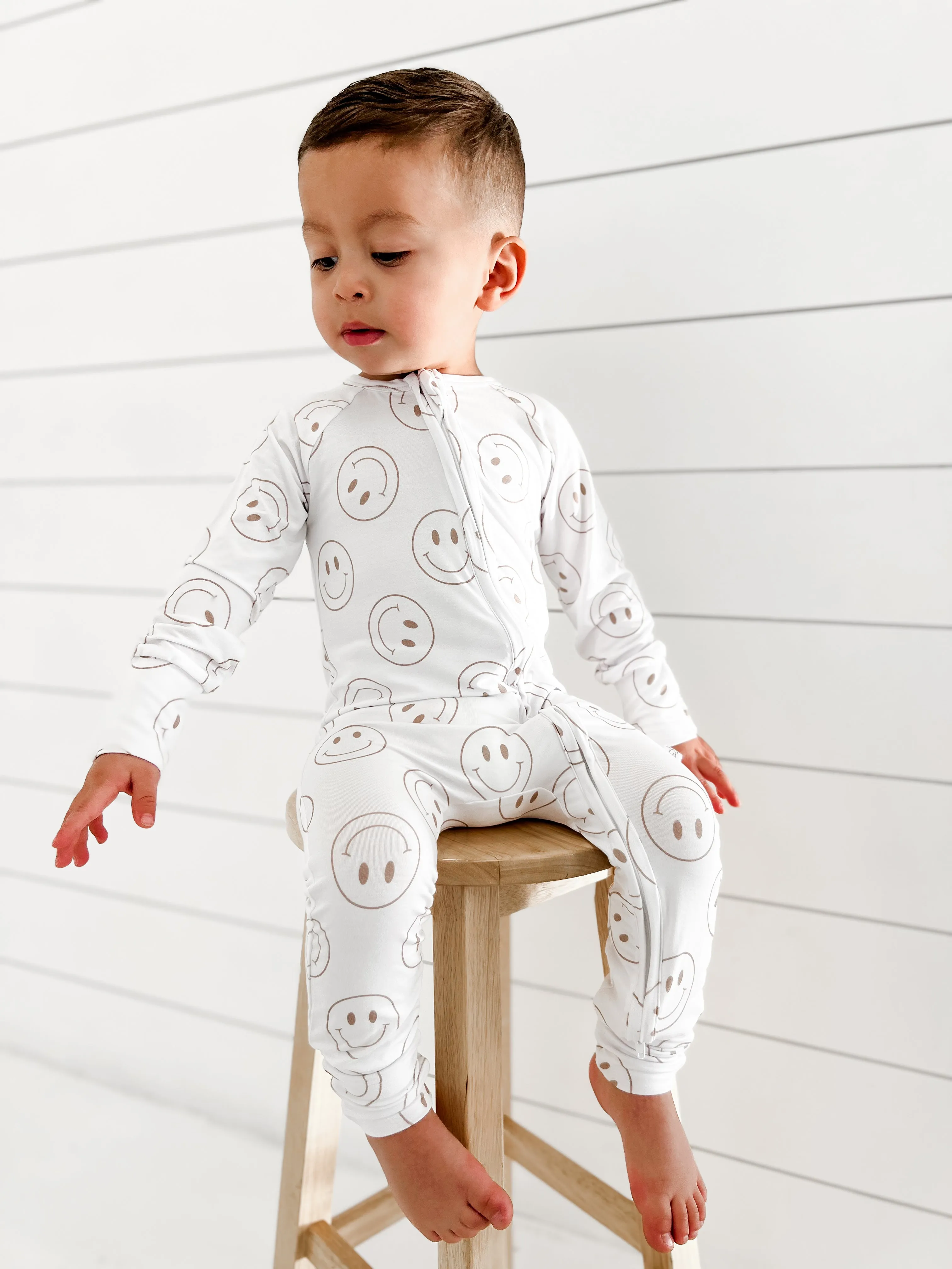 SHORE BABY Espresso Smiley Zippy Sleeper (COLLECTIVE)