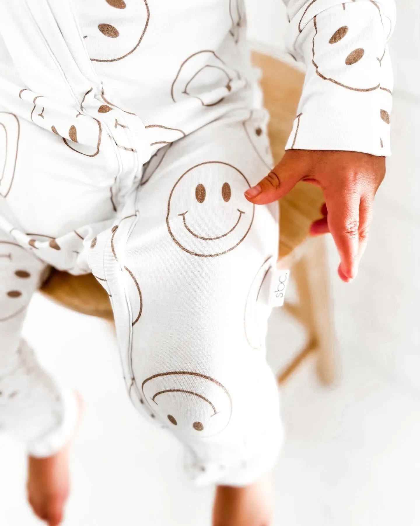 SHORE BABY Espresso Smiley Zippy Sleeper (COLLECTIVE)