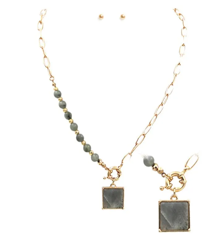 Square Pendant with Beads Necklace