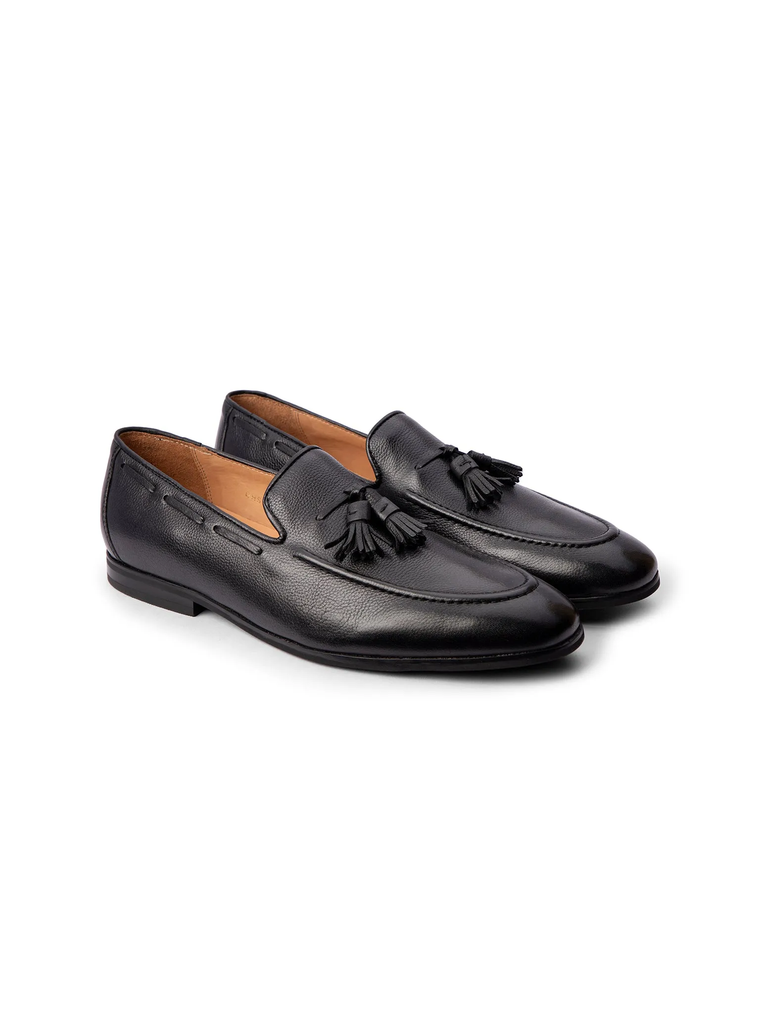 Tassel loafer with cord stitching on the vamp