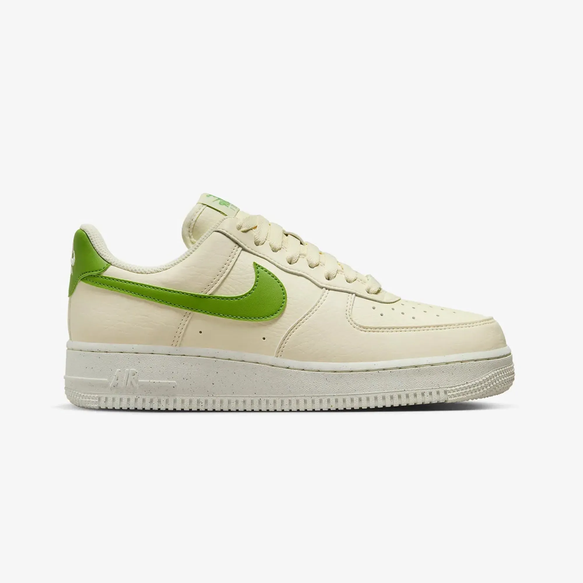 WMN'S AIR FORCE 1 '07 'COCONUT MILK/CHLOROPHYLL-SAIL-VOLT'